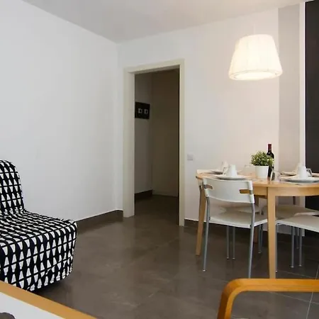 Cute Tiny Flat Near The And Center Appartement Tossa de Mar