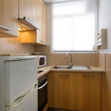 Cute Tiny Flat Near The And Center Apartamento