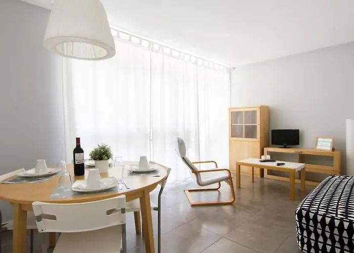 Cute Tiny Flat Near The And Center Apartamento *